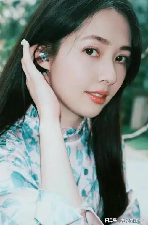 年轻的郭碧婷好美,不愧是向太严选的媳妇