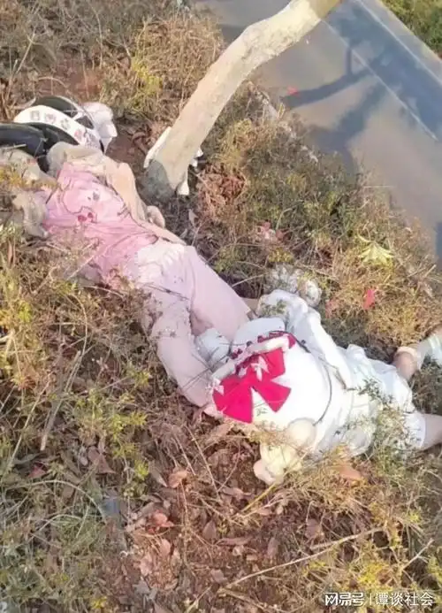 16岁和21岁两位女网红车祸死亡,现场遗体曝光,曾辱骂网友提醒