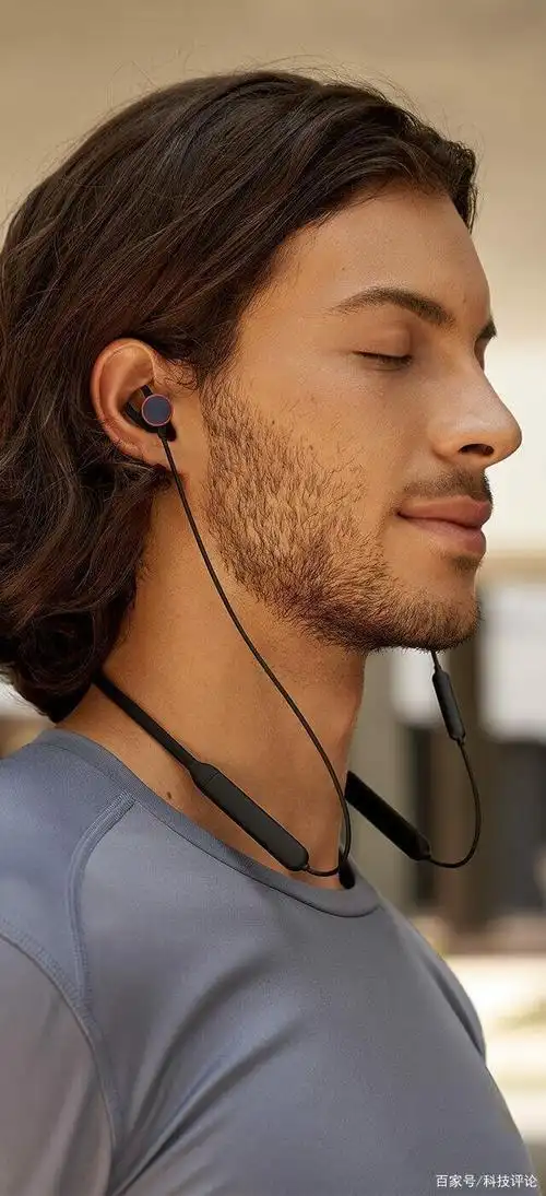 一加手机最新代言人一超级英雄robert downey jr. 小罗伯特·唐尼