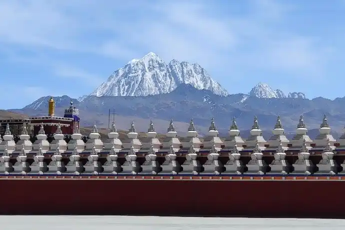 自驾春游川西(三十八)新都桥·青绕神山·木雅尊胜塔