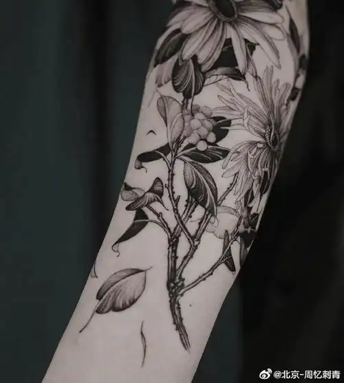 今日纹身图案分享    手臂素花    #纹身分享##纹身设计##花臂纹身