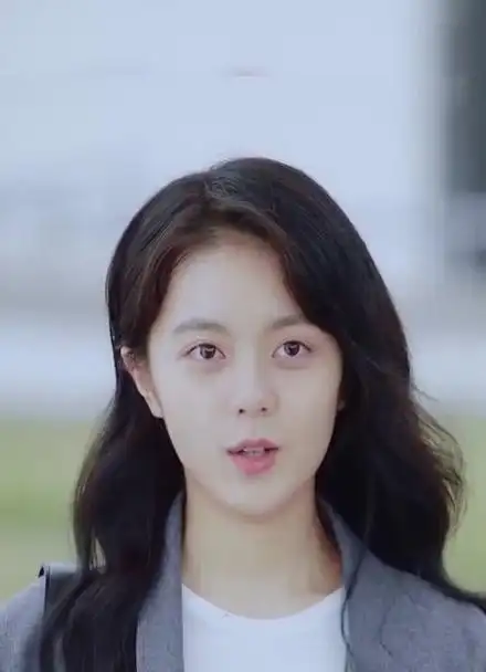 《初恋那件小事》小美女赵今麦请问她换了多少套衣服