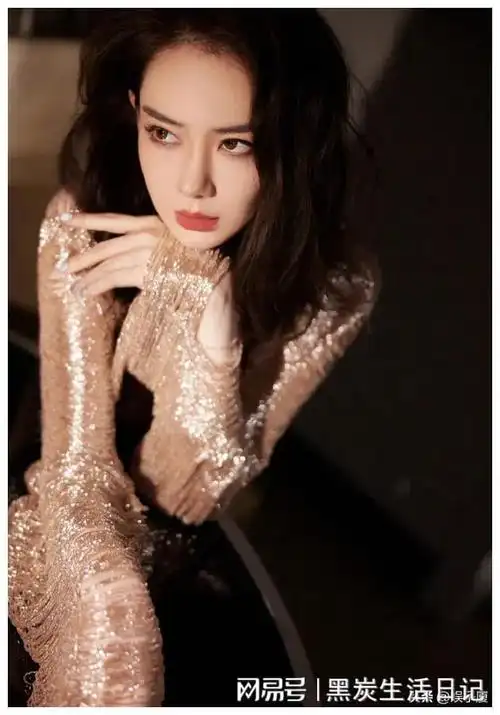 谎话连篇,虚荣心爆棚,无下限炒作,她这是想成为第2个张柏芝吗|戚薇|戚