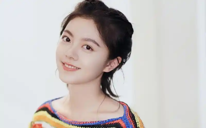 赵今麦图片-美女壁纸-高清美女图片-第2图-娟娟壁纸