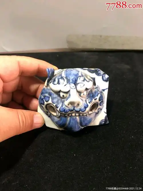 元青花兽首瓷片残件