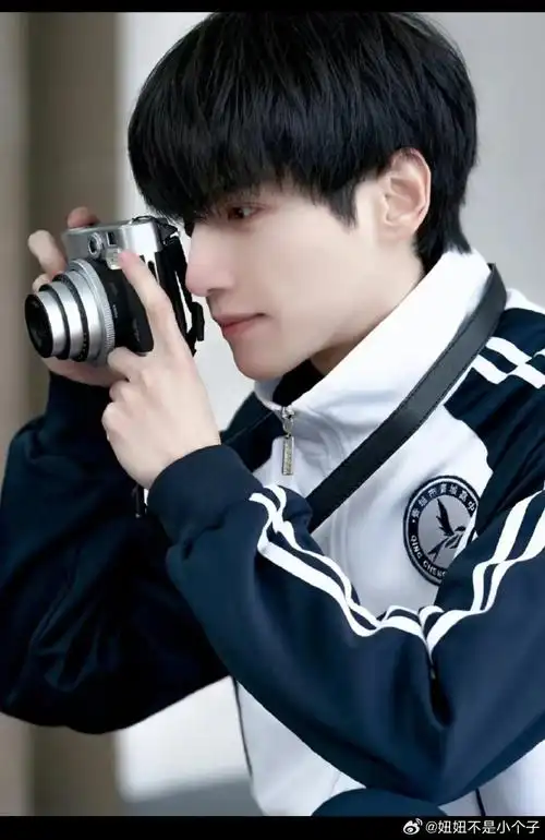 🔥 🔥 谁高中生涯没有幻想过像袁帅这样子的学霸校草,顺毛又帅又