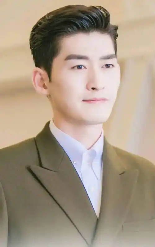 张翰说霸道总裁不好演,那这些男明星是怎么演的_剧中_气质_感觉