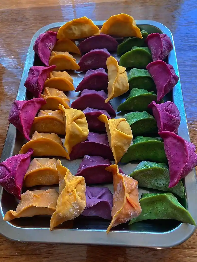 彩色饺子 #亲手制作 #治愈系美食 #简单就好 你带不走任何东西