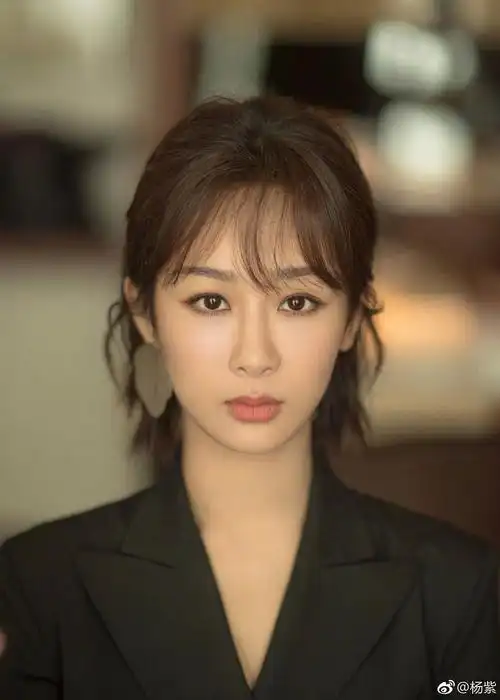 一角,并不是很出彩,却演到了我心里,恰好在剧中还是和杨紫是一对情侣