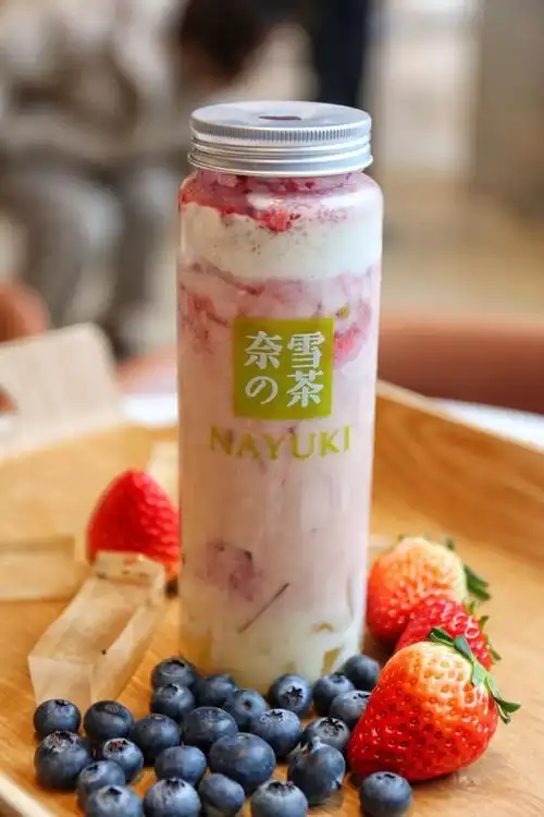 奈雪新品来了第一杯可以喝的巧克力茶还有买一送一券免费领