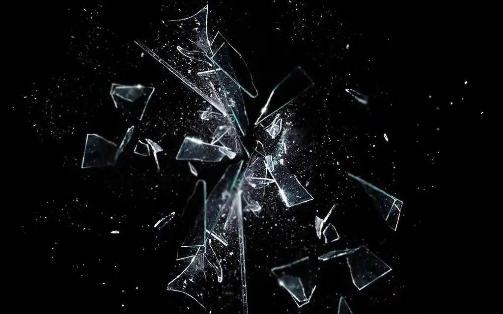 好看的win7屏幕破裂壁纸