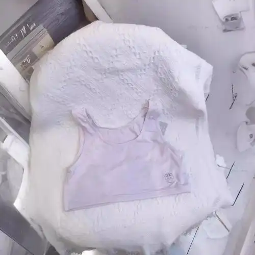 妈咪印象小黑托昵少女发育期内衣儿童背心初中生无钢圈文胸批发