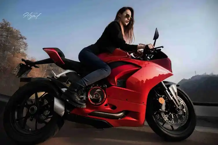 【鹰图· 视觉志】——"乘风破浪的女骑士"影友作品赏析