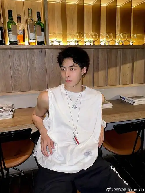 来看帅哥!给一些真冷门学员开一个图楼(7.19更新)