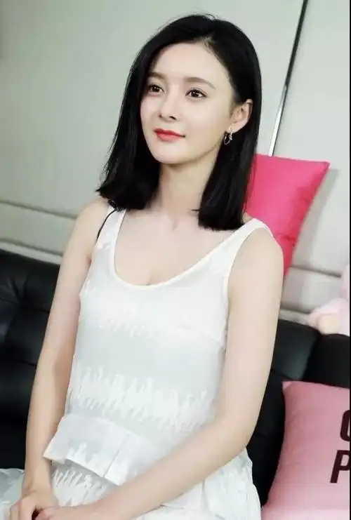 王瑞子长相甜美的人气小花旦