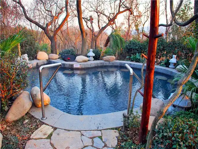 紫清湖室内温泉