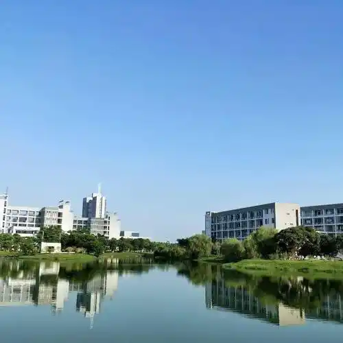 成都理工大学请扫描下方二维码面试/咨询想进入该校的同学南京邮电