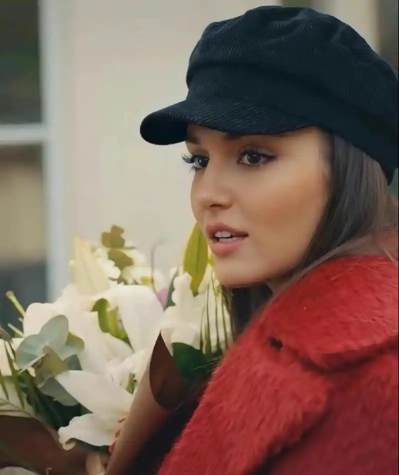 汉德·埃塞尔 1993年11月24日出生于土耳其巴勒克埃西尔省班德尔马市