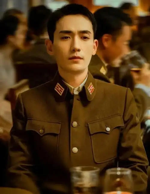 朱一龙军装造型