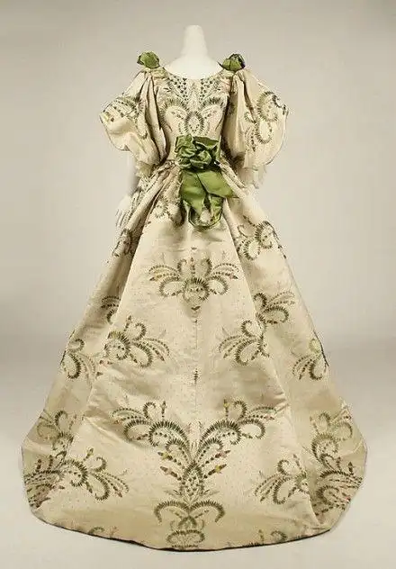 中世纪欧洲服饰美美的宫廷风o中意哪一套