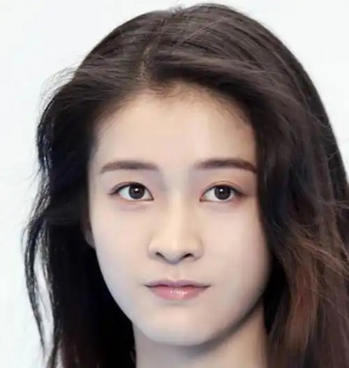 24岁张雪迎脸垮得像被吸走了魂,她经历了什么?