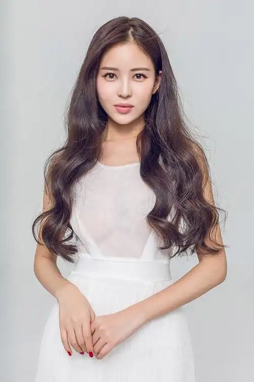 温心(中国女演员,模特,歌手)_石塘网