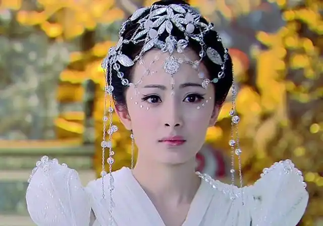 今天整理了杨幂7个绝美的古装,造型