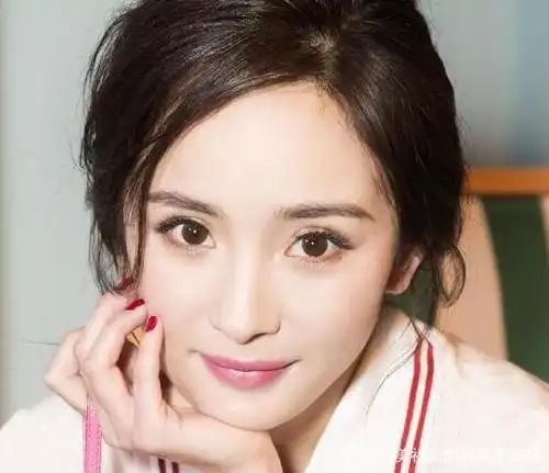 就围绕杨幂含情脉脉撩人的眼睛