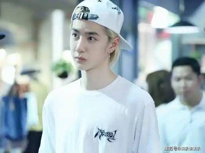 从王一博履历表中看他初出道时的纯真风采与生活点滴揭秘_愿望_方面