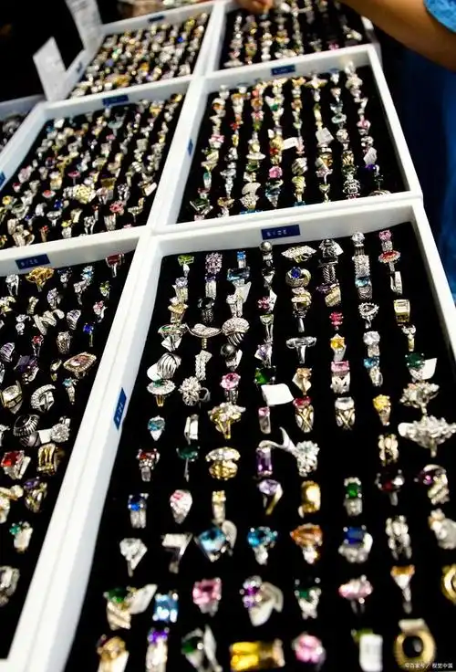 摆摊卖小饰品,推荐这五类