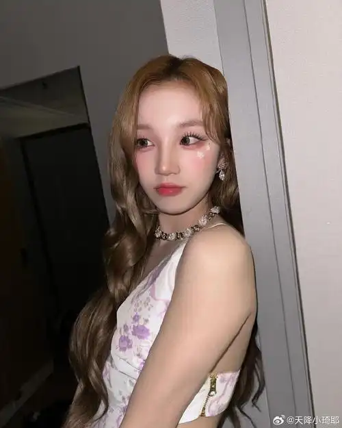 宋雨琦小狗纹身##宋雨琦