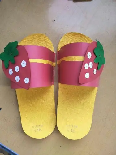 新英学校小学二年级"我是小鞋匠"精美手工作品教研活动展示