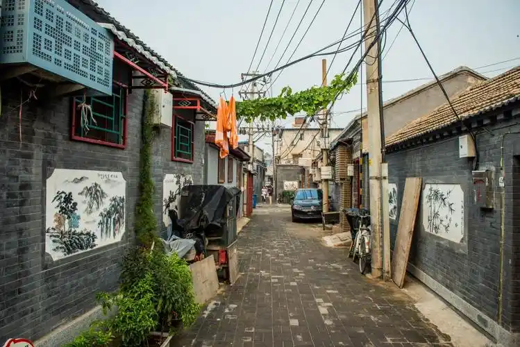 老北京的老胡同,北京最贵的地段里还有这样拥挤的慢生活