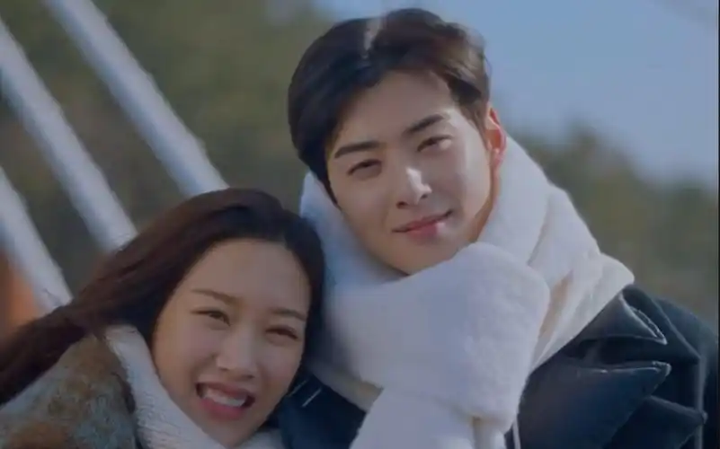 【女神降临】男女主海边约会好甜哦「车银优×文佳煐」_哔哩哔哩_bili