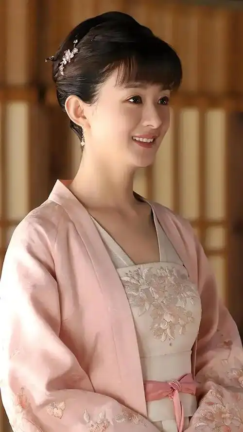 星光熠熠巨星赵丽颖央视总台电视剧片单与凤行神仙爱情剧