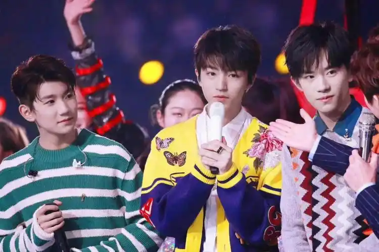 tfboys  #王俊凯  #王源  #易烊千玺  #tfboys壁纸