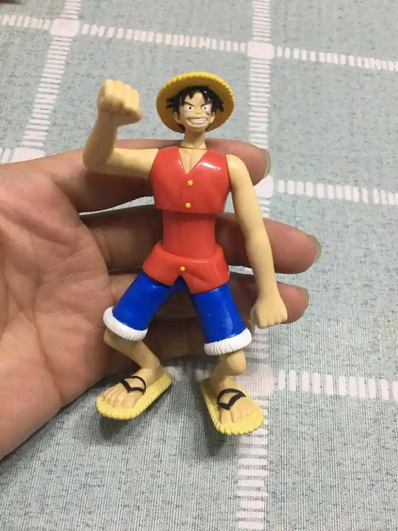 海贼王两年前路飞造型手办, 全身可 - 抖音