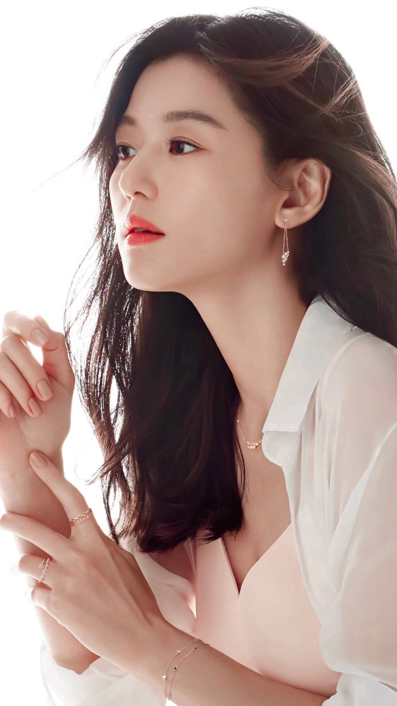 韩国女神全智贤写真,这颜值气质太美了,你觉得怎么样