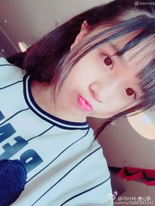 谁有14岁～20岁女生照片,发一下,蟹蟹