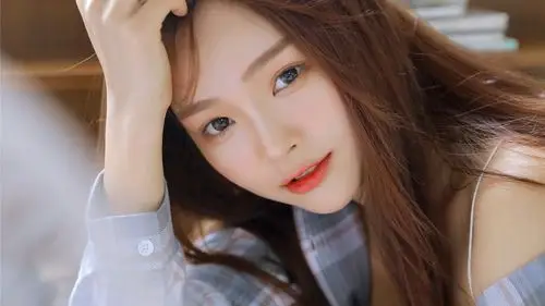 高颜值居家小姐姐桌面壁纸