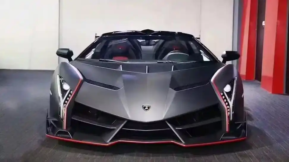 售价9800万[庆祝][庆祝]兰博基尼毒药系列,全球限量仅三台