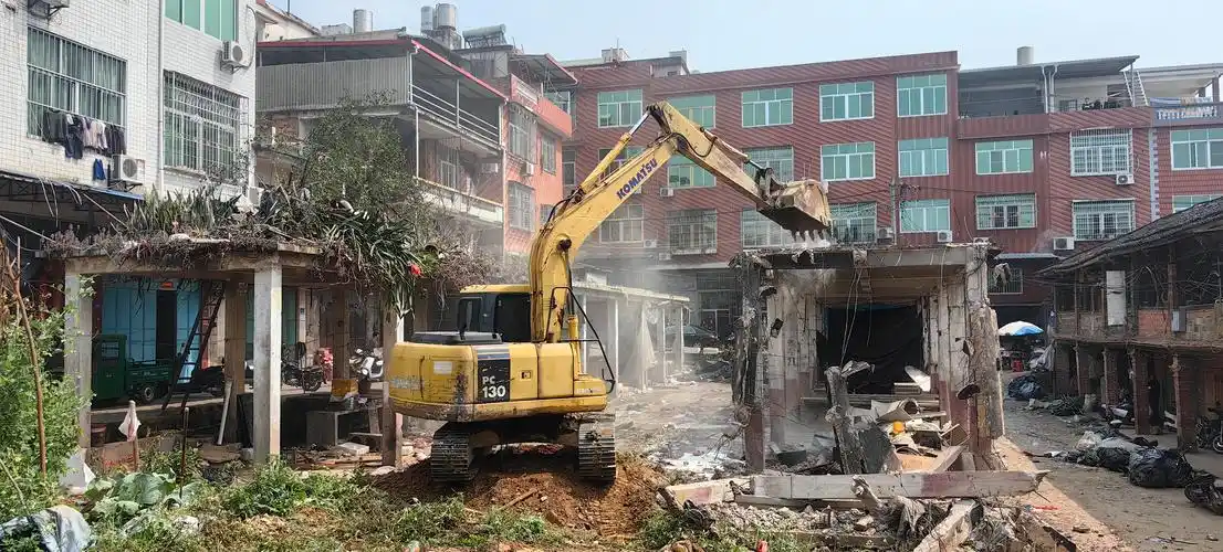 平和安厚拆除旧市场建休闲广场