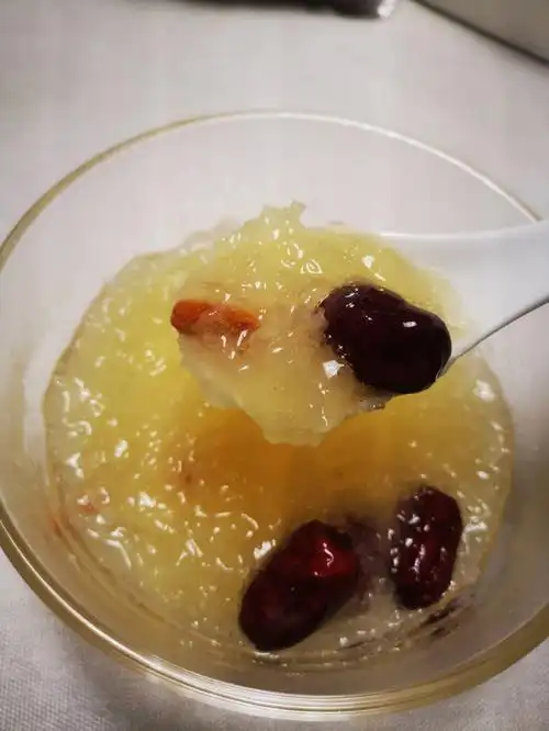 秋冬必备银耳红枣汤