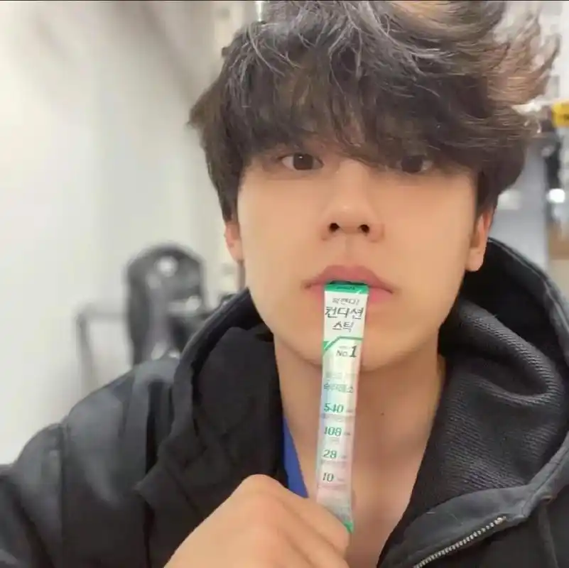 初见是《再次十八岁》,再见是《坏妈妈》.#李到晛#修狗 - 抖音