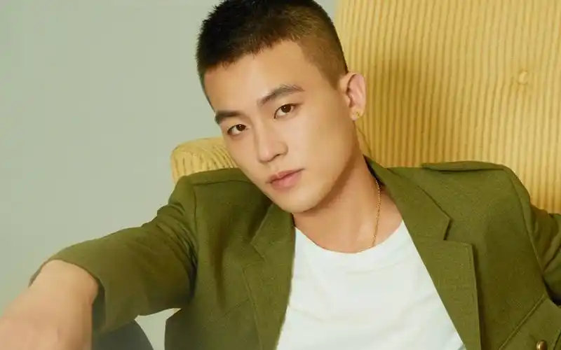 欧豪阳光帅气写真1152x864分辨率下载,欧豪阳光帅气写真,高清图片