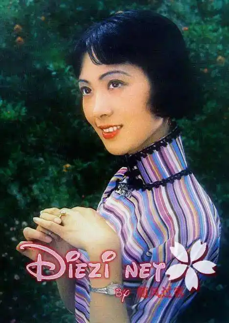 龚雪昔日旧影大荟萃重温80年代的封面女郎略施粉黛佳人面