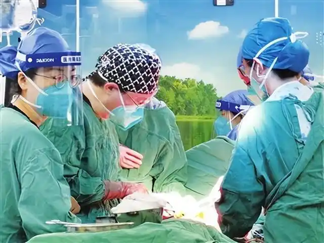 山医大二院忙碌与坚守我们在一线护平安