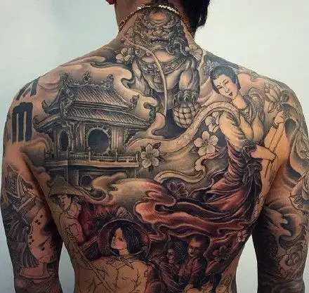 霸气的新传统大满背纹身作品图