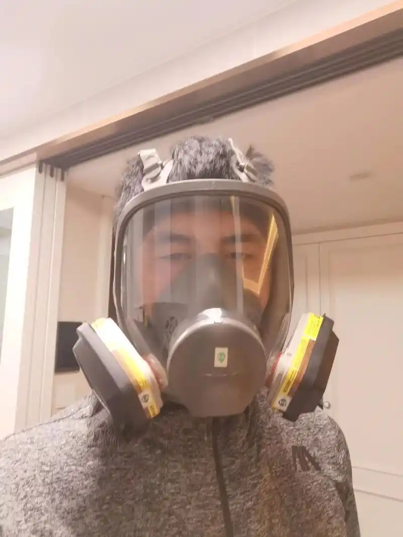 此时你需要一个360°无死角防毒面罩! - 抖音