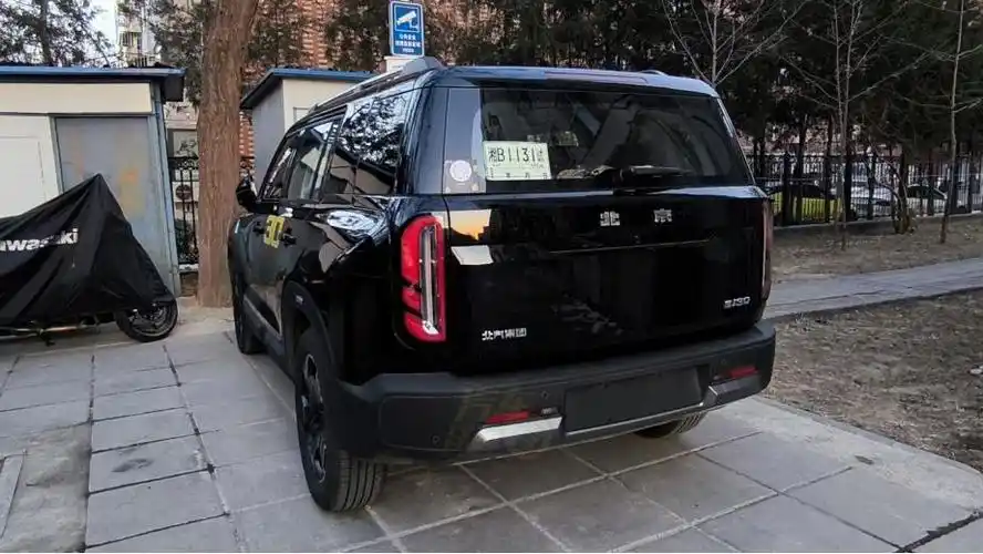 全新北京bj30无伪实车曝光硬核又细腻